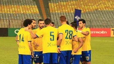 تعادل سلبي في الشوط الأول من لقاء الإسماعيلي والمقاولون