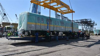 المترو يبدأ اختبار القطار المكيف الجديد تمهيدا لتشغيله على خط شبرا