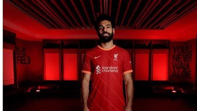 قميص ليفربول الجديد يكشف مستقبل محمد صلاح مع الريدز