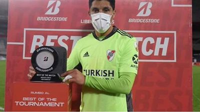 تصرف بطولي.. لاعب وسط ريفير بليت يشارك كحارس مرمى ويقود فريقه للفوز