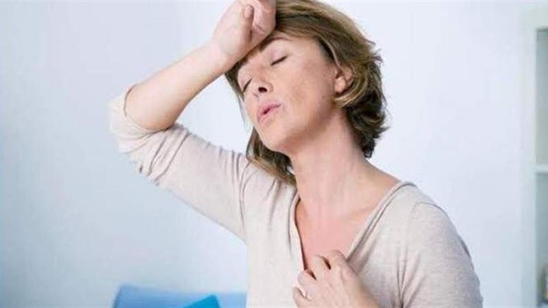 أعراض انقطاع الطمث