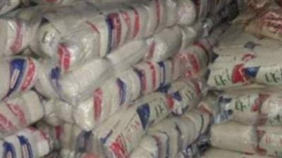 ضبط 5 أطنان مواد غذائية مجهولة المصدر داخل شركة في الجيزة