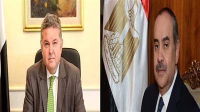 وزير الطيران يبحث مستجدات مشروع 