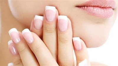 وصفات طبيعية لتطويل الأظافر سريعاً