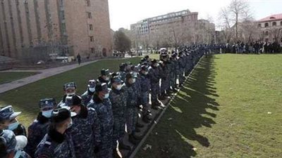 أرمينيا تطلق طلقات تحذيرية صوب الحدود مع أذربيجان