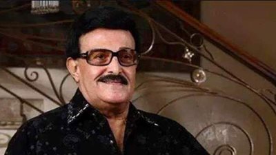 عمرو أديب ينعي سمير غانم: نحت في الصخر ولم يصل للقمة صدفة