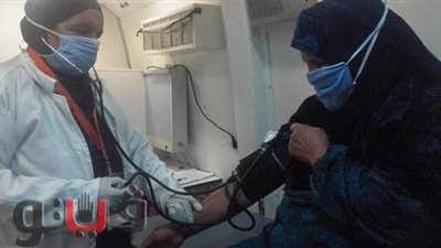 قافلة طبية تفحص 1113 حالة ببني سويف