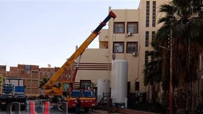 تركيب 6 تنكات أكسجين بمستشفيات بني سويف لمواجهة كورونا | صور