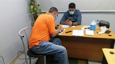 مستشفى مصر للطيران يبدأ في تطعيم الفئات الأولى ضد فيروس كورونا