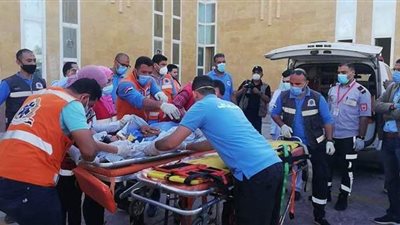والدة مصابة فلسطينية: نجونا من الموت بعد قصف منزلنا بصاروخين| فيديو