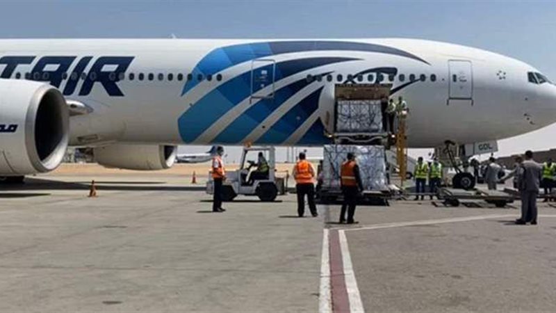 مطار القاهرة يستقبل