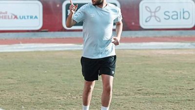 طبيب الأهلي يكشف آخر تطورات حالة كريم نيدفيد