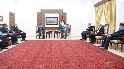 الرئيس الفلسطيني يشكر السيسي لما تبذله مصر لتهدئة الأوضاع وإعادة إعمار غزة