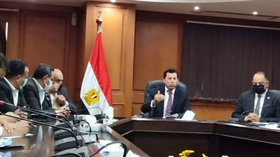 قبل الإعلان الرسمي.. وزير الرياضة يجتمع بلجنة الزمالك الجديدة