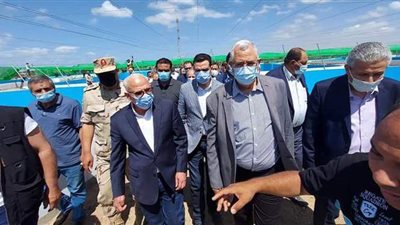 وزير الزراعة يتفقد مزرعة ومفرخ للأسماك بطاقة 100 طن في بورسعيد | صور