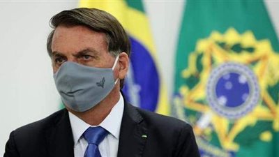 تغريم الرئيس البرازيلي لحضوره تجمعا دون كمامة