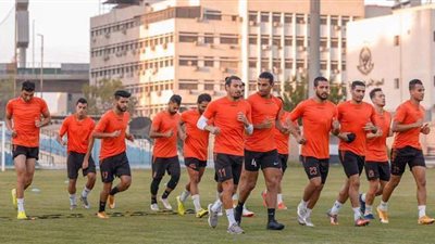 فريق البنك الأهلي يستأنف التدريبات استعدادا لمباراة سموحة
