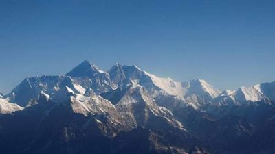 كورونا يضرب قمة جبل إيفرست