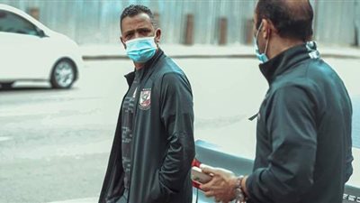 بعثة الأهلي تغادر فندق الإقامة في طريقها إلى مطار جوهانسبرج