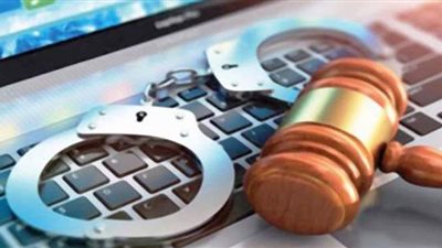 حبس سنتين وغرامة 500 ألف جنيه.. عقوبة استخدام الأجهزة فى جرائم الإنترنت