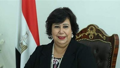 74 نشاط للثقافة في 21 قرية.. إيناس عبد الدايم تشيد بمبادرة حياة كريمة