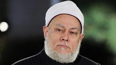 علي جمعة للسيسي: علوت كالعماد الذي تقوم عليه السماوات والأرض.. وهذه علامة حب الله فيك