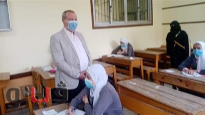 وكيل صحة الدقهلية يتفقد لجان امتحانات الثانوية الفنية للتمريض