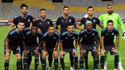 أروابارينا يجتمع بلاعبي بيراميدز قبل مواجهة أنيمبا