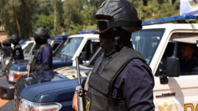 ضبط 3 أشخاص بحوزتهم 11.5 طن مواد بترولية قبل بيعها بالسوق السوداء بالجيزة