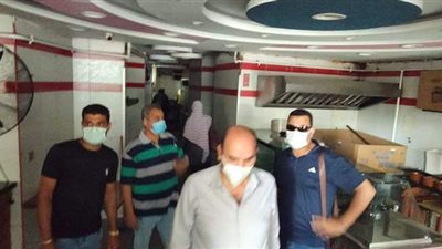 غلق 5 منشآت وتحرير 18 محضر مخالفة للإجراءات الاحترازية بالإسكندرية