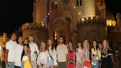 ترويجا للسياحة.. متحف شرم الشيخ يستقبل وفد المدونين السياحيين