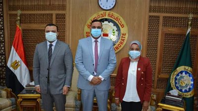 محافظ الدقهلية يستقبل متدربة البرنامج الرئاسي لتأهيل التنفيذيين للقيادة