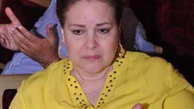 رئيس لجنة مكافحة كورونا: دلال عبد العزيز تتماثل للشفاء قريبا