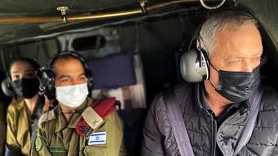 وزير دفاع الاحتلال: يجب منح السلطة الفلسطينية دورا أكبر