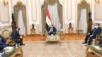 وزير الدولة للإنتاج الحربى يبحث التعاون مع شركة 