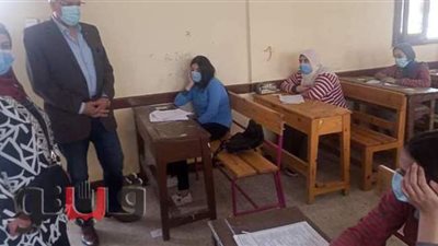 وكيل تعليم الإسماعيلية يتفقد الامتحانات التجريبية للثانوية العامة