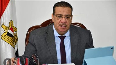 جامعة القناة تناقش المشاركة بمسابقة أفضل جامعة صديقة للبيئة