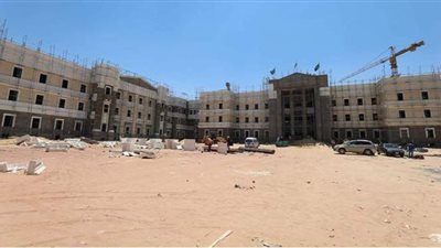 عبد الغفار والخشت يتفقدان الفرع الدولي لجامعة القاهرة