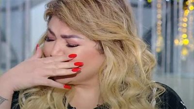 بسبب إسماعيل ياسين.. انهيار مها أحمد في البكاء على الهواء | فيديو
