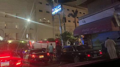 لحظة السيطرة على حريق في مركز الجهاز الهضمي بالمنصورة | فيديو وصور