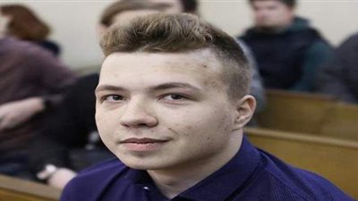 بعد تهديد الدول الأوروبية.. التلفزيون البيلاروسي يبث فيديو للمعارض المعتقل