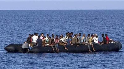 بينهم 8 أطفال.. إنقاذ 100 مهاجر غير شرعي قبالة السواحل التونسية