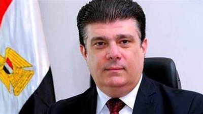 حسين زين يدرس صرف بدل المخاطر لأفراد الحراسات بأمن ماسبيرو