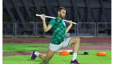 بعد أنباء انضمامه لأحد الثلاثة الكبار.. عمر عبد الواحد خارج المصري الموسم القادم