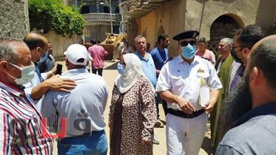 إزالة بناء مخالف بقرية التل الأحمر بههيا فى الشرقية