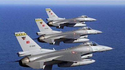 مش عارفين يتعاملوا مع إف-16.. مجلة أمريكية تكشف سر انهيار سلاح الجو التركي