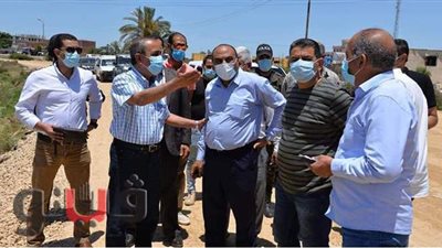 محافظ الإسماعيلية يوجه بتطوير طريق معدية القنطرة لتجنب الحرائق | صور