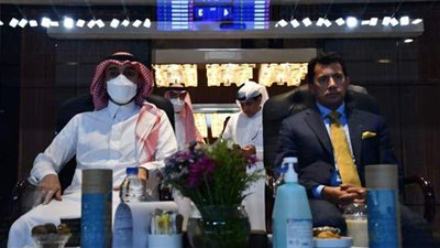 وزير الرياضة يشهد مباراة المغرب والسعودية بكأس العرب للصالات