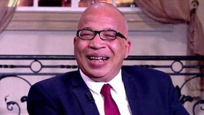 أشرف زكي: دلال عبد العزيز وابنتها أول من تبرع لعلاج شريف الدسوقي