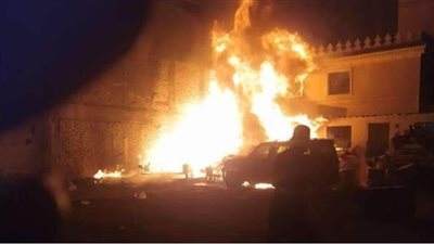 الحماية المدنية تخمد حريقا نشب داخل جراج و شقة في الهرم| صور